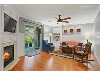 Photo #3: 21660984 Listing