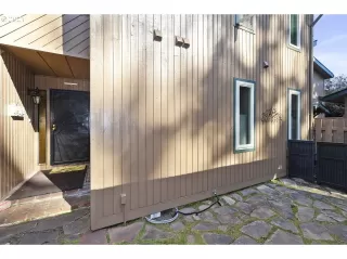 Photo #3: 21661144 Listing