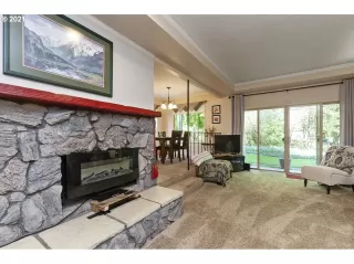Photo #6: 21661144 Listing