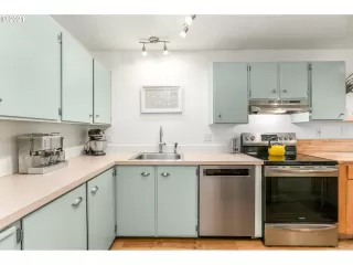 Photo #1: 21661158 Listing