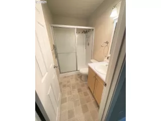 Photo #3: 21661277 Listing