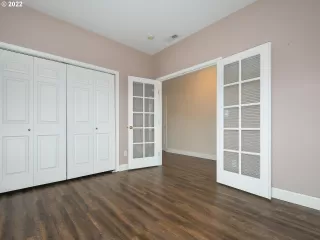 Photo #5: 21661399 Listing