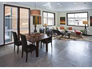 Photo #2: 21662943 Listing