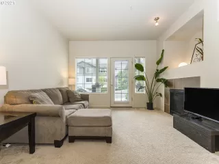 Photo #3: 21663295 Listing 