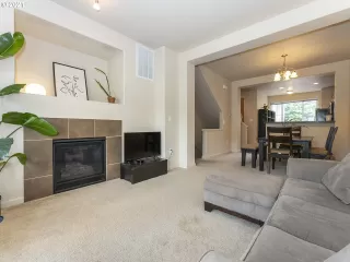 Photo #6: 21663295 Listing 