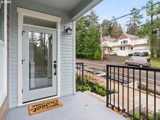 Photo #6: 21663550 Listing