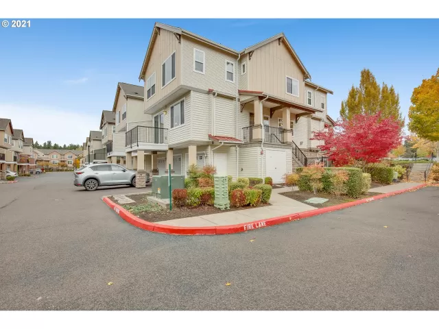 MLS: 21664184 Condo For Sale