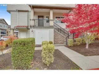 Photo #4: 21664184 Listing