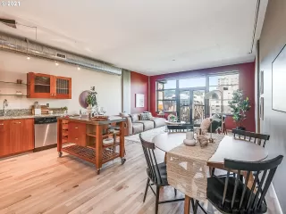 Photo #6: 21665053 Listing 