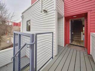 Photo #1: 21665510 Listing