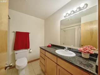 Photo #6: 21665510 Listing