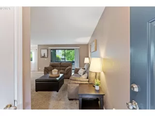 Photo #1: 21665523 Listing