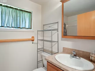 Photo #5: 21665527 Listing 