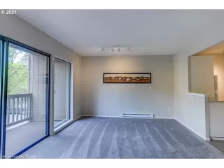 Photo #5: 21666543 Listing