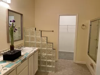 Photo #2: 21666997 Listing 