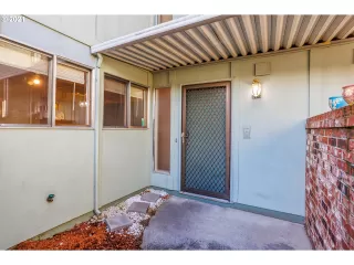 Photo #1: 21667185 Listing