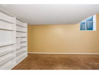 Photo #3: 21667185 Listing