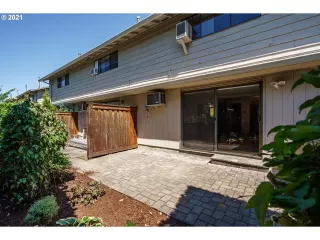 Photo #4: 21667789 Listing 