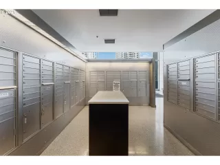 Photo #5: 21668130 Listing