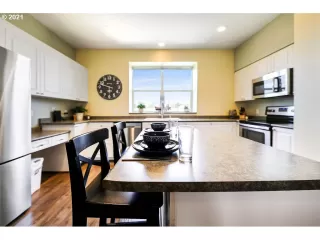 Photo #1: 21668331 Listing