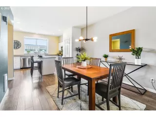 Photo #6: 21668331 Listing