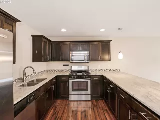 Photo #4: 21668643 Listing 