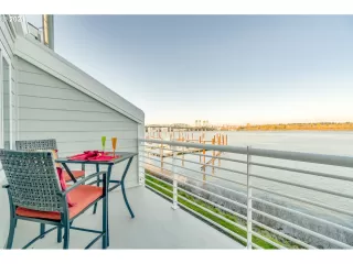 Photo #2: 21668868 Listing