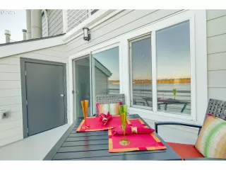 Photo #5: 21668868 Listing