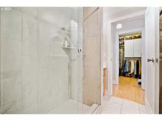 Photo #2: 21668979 Listing