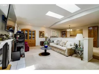 Photo #4: 21670036 Listing