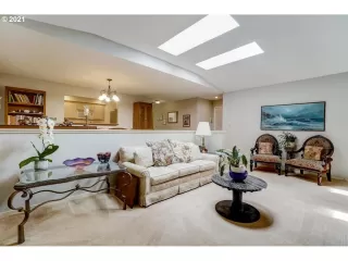 Photo #6: 21670036 Listing