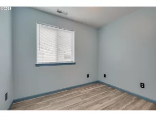 Photo #4: 21670323 Listing