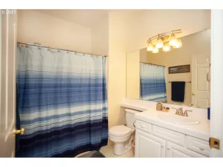 Photo #4: 21671355 Listing