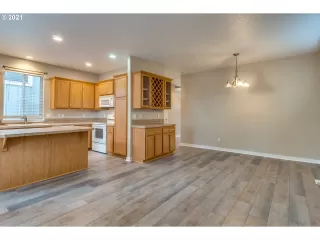 Photo #1: 21671810 Listing