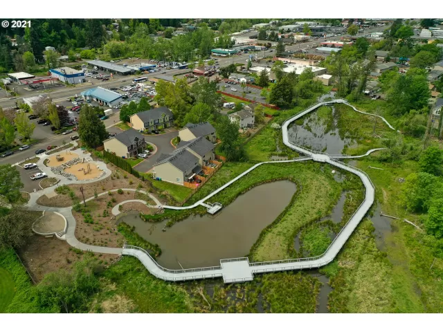 MLS: 21672587 Condo For Sale