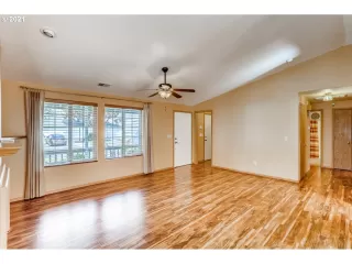 Photo #6: 21673061 Listing 