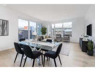 Photo #4: 21673075 Listing 