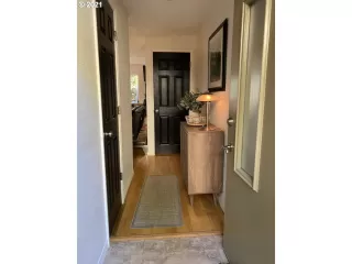 Photo #2: 21673231 Listing