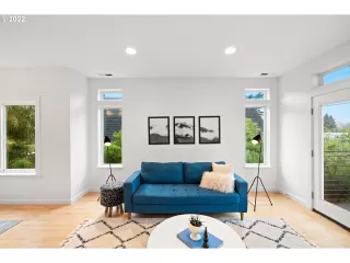 Photo #4: 21673635 Listing 