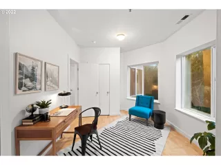 Photo #6: 21673635 Listing 