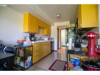 Photo #2: 21674062 Listing