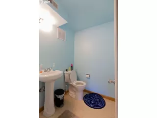 Photo #5: 21674062 Listing