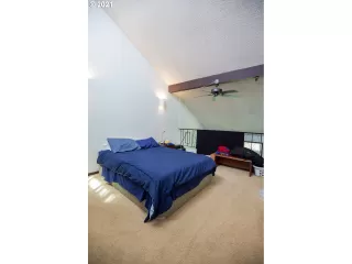 Photo #6: 21674062 Listing