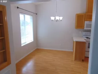 Photo #3: 21674148 Listing