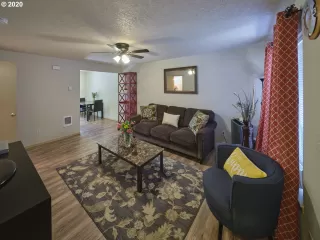 Photo #1: 21675078 Listing