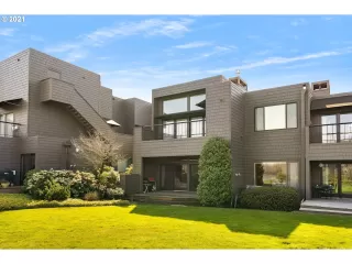 Photo #3: 21675108 Listing