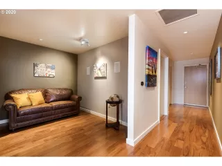 Photo #5: 21675367 Listing 