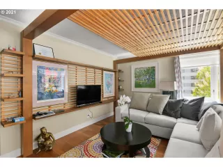 Photo #1: 21675576 Listing 