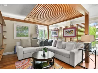 Photo #2: 21675576 Listing 