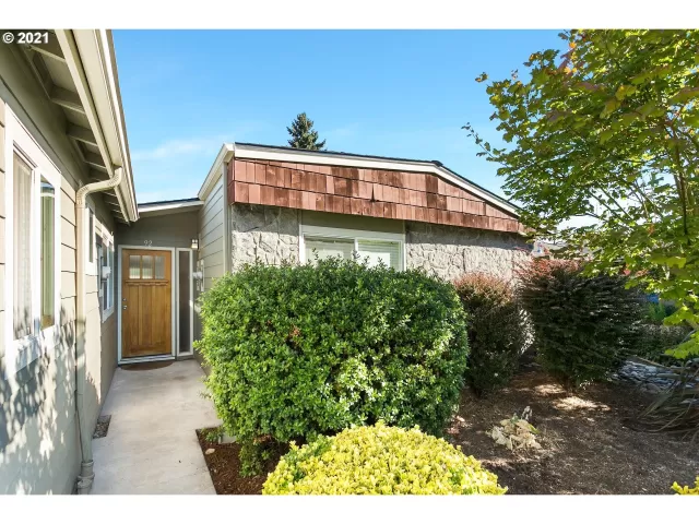 MLS: 21676243 Condo For Sale